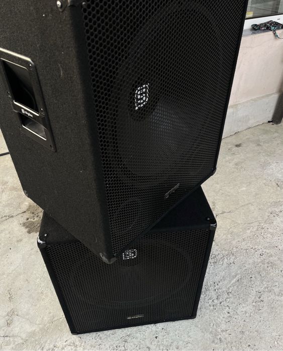 Dau la schinb pe boxe active sau pasive  în stare ff bună