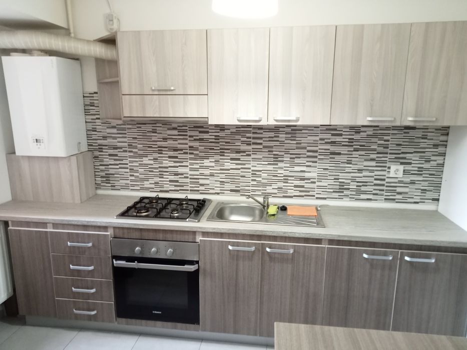 Închiriez garsonieră