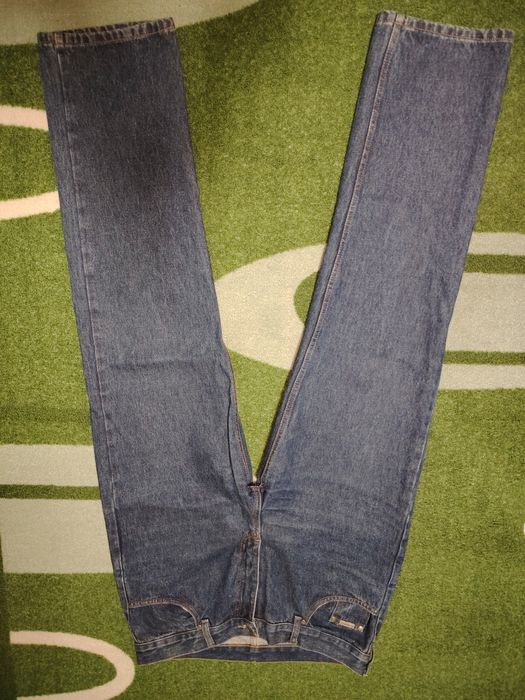 Мъжки прави дънки