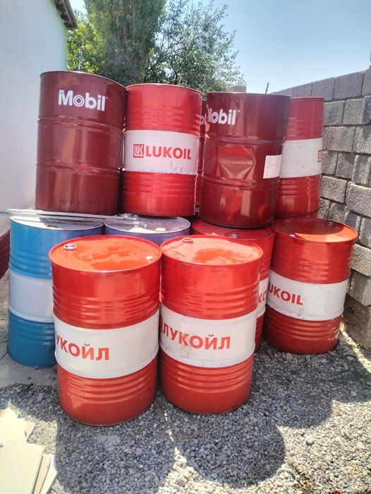 200 л бочки продается