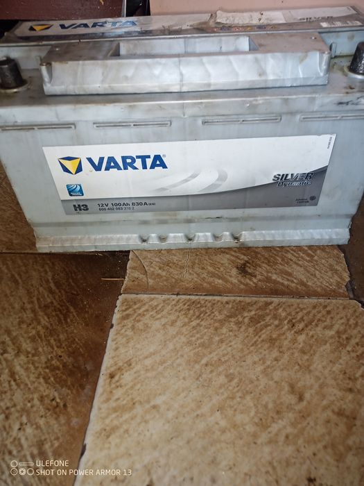 Акумулатор VARTA100AH