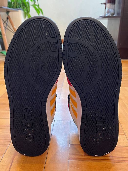 Кроссовки adidas