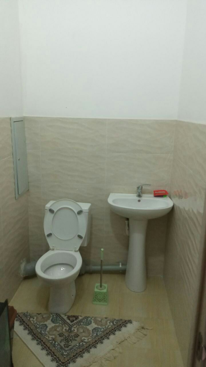 Ijaraga xona beriladi.qizlarga