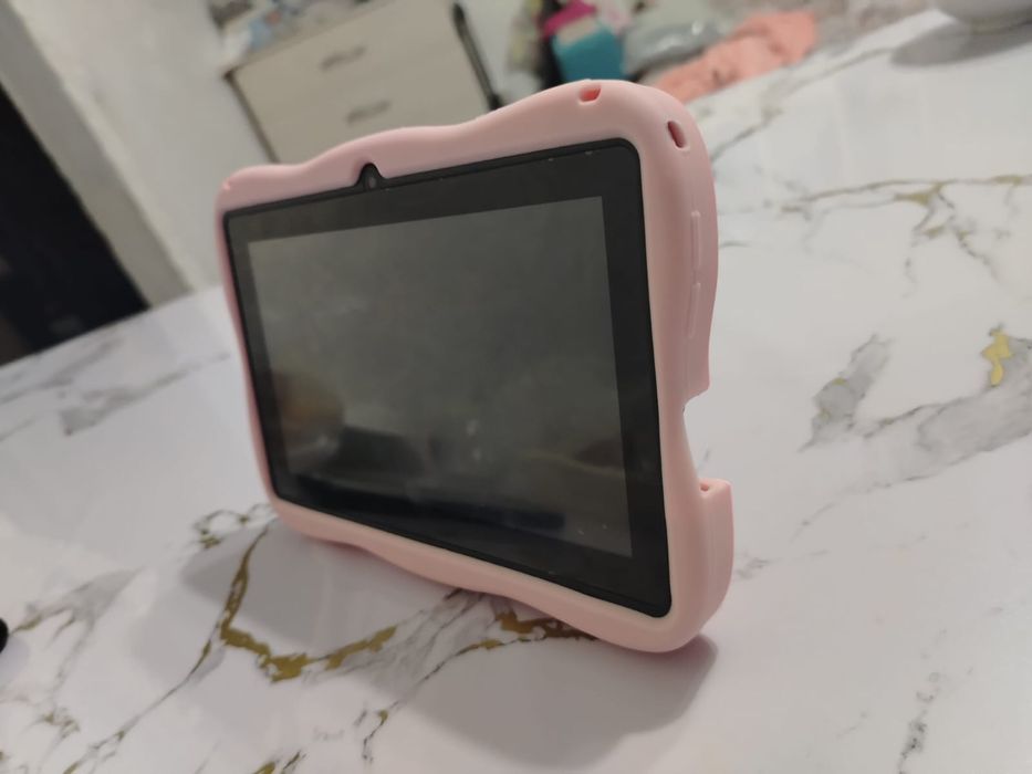 Детский планшет в хорошем состояний