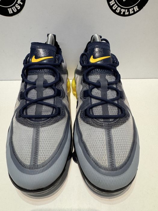 Маратонки NIKE VAPORMAX .Номер 38