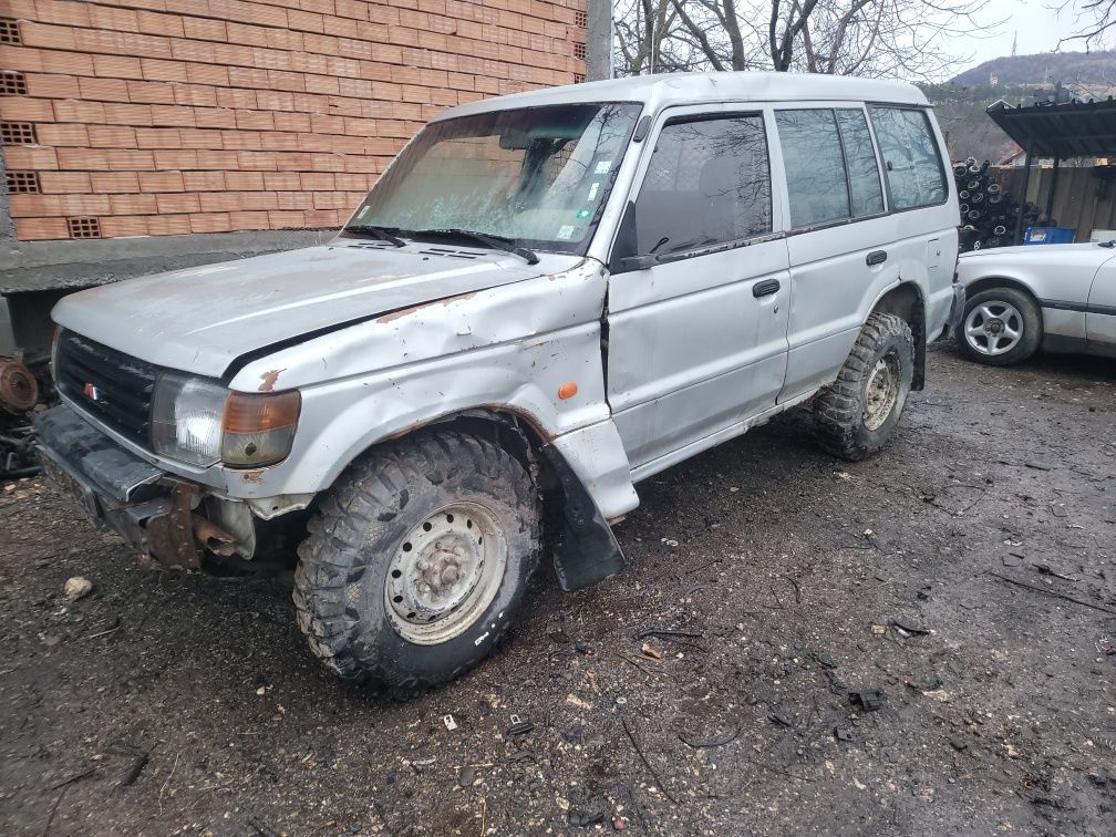 Паджеро 2.5тд на части/padjero 2.5td na chasti