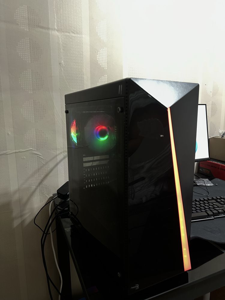 Core i7 7700, ddr4 16gb, gtx 1060 6gb