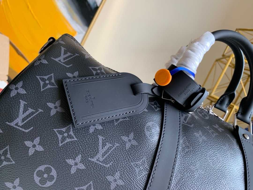 Genti Louis Vuitton