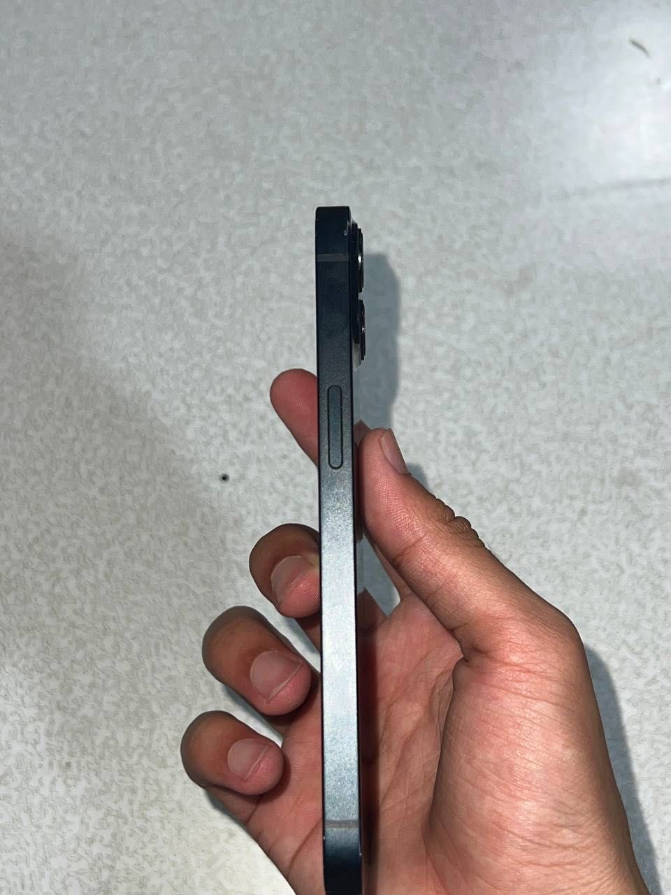 Iphone 13 sotiladi srochna