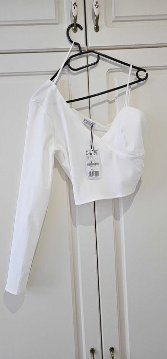 Top asimetric Stadivarius S