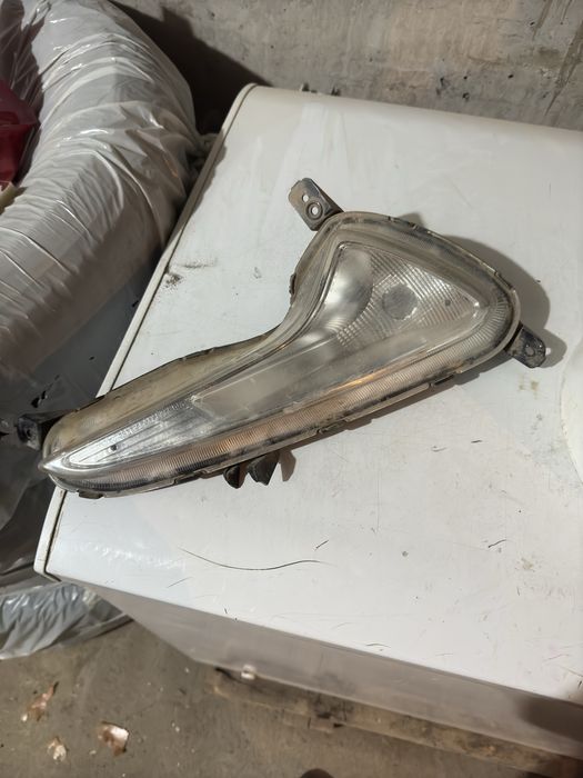 Продам противотуманные фары  туманник на Hiunday