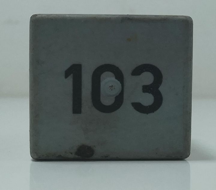 Releu  103  357911253 Volkswagen VW Golf a 4-a generatie seria