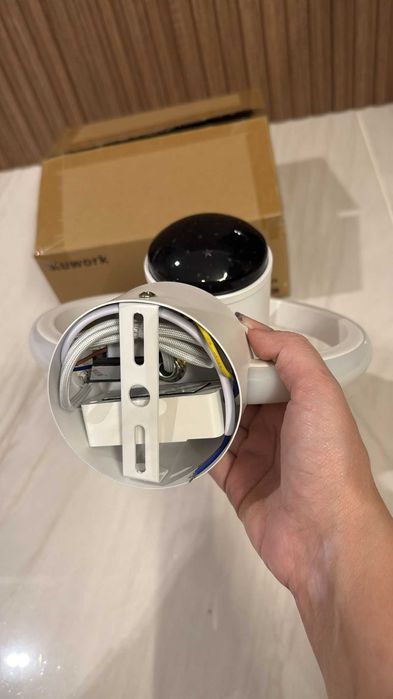 Aplica tavan corp perete NOUA