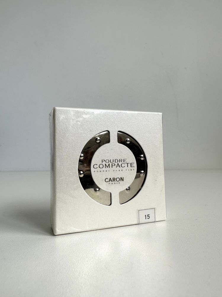 Caron Poudre - pudră compactă