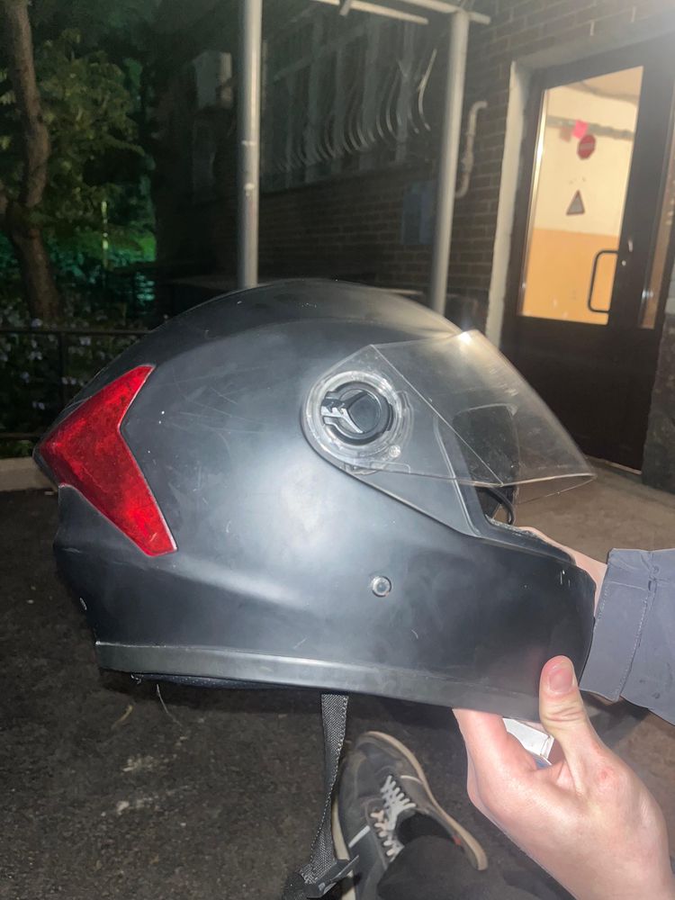 Шлем для защиты головы