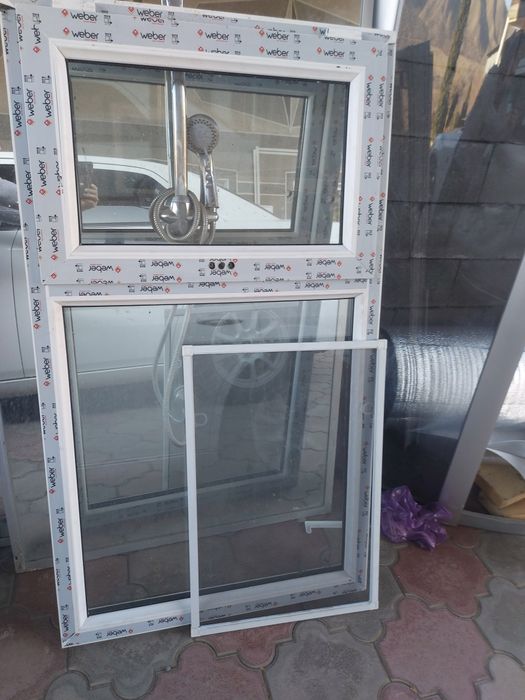 продам пастиквое окно новое