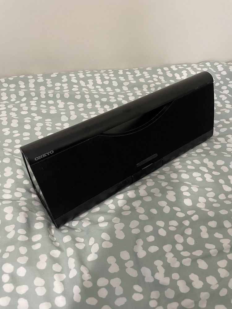 Продавам bluetooth колонка ONKYO