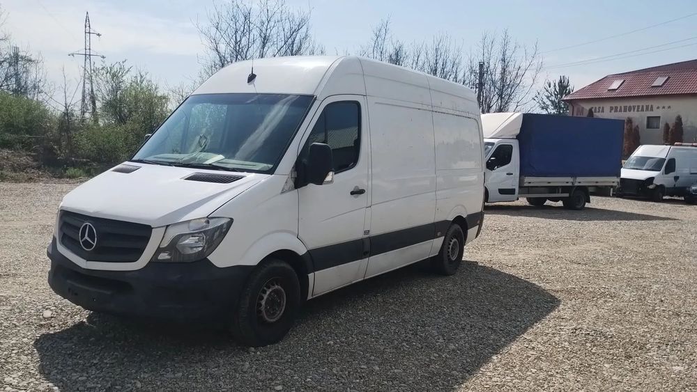 Mercedes-Benz SPRINTER Posibilitate Leasing PJ sau Credit Auto PF