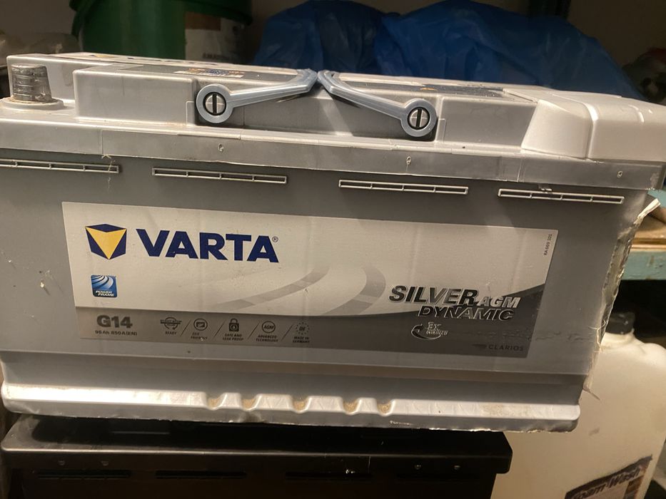 Baterie bmw varta 80ah Batetie varta agm 12v  95 ah stare foarte buna