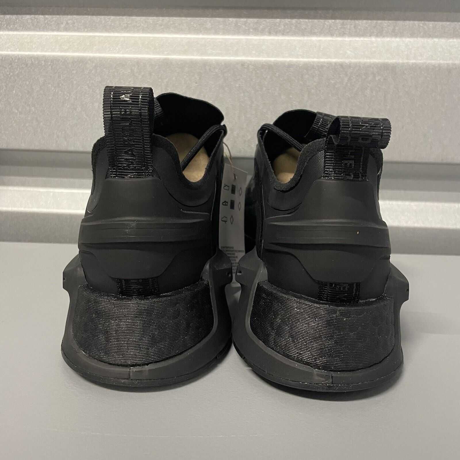 Оригинални маратонки * ADIDAS NMD V3  * EU42, 43 1/3 ,46 2/3