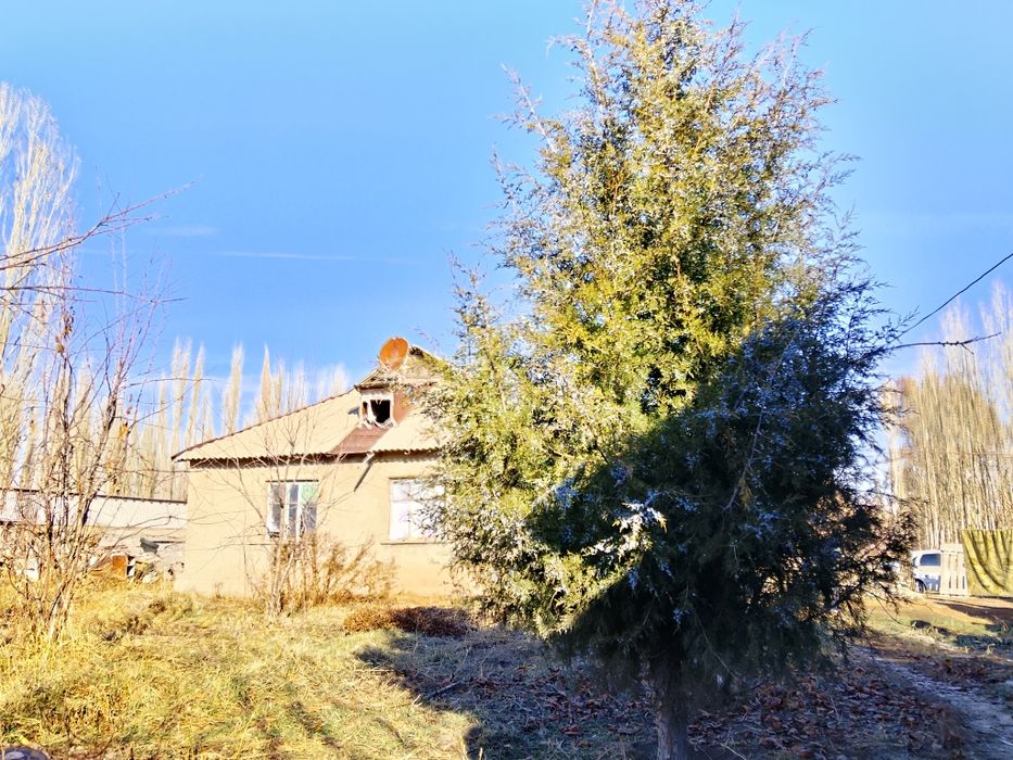 Үй с-ды Продаеться дом/земельный участок