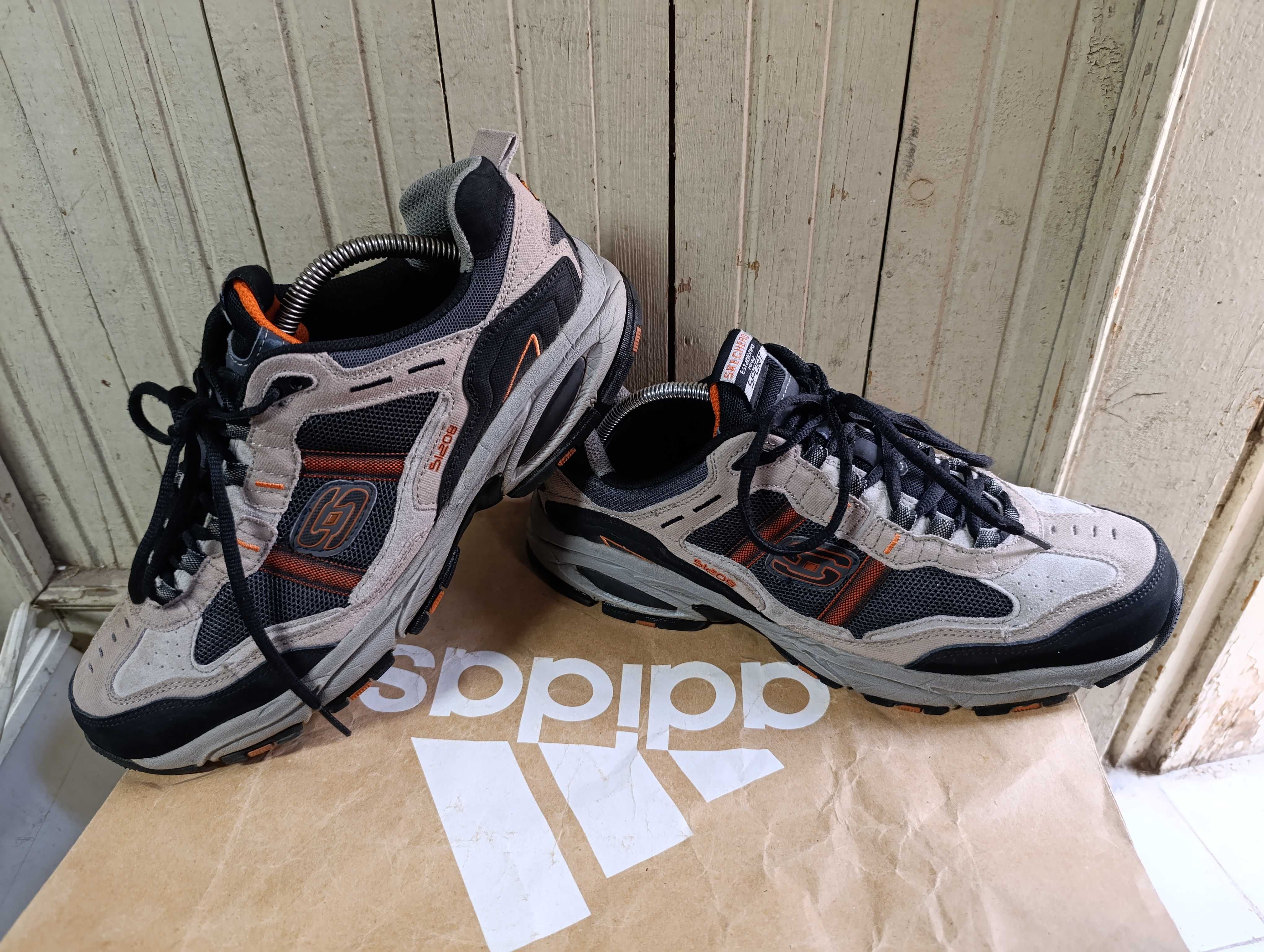 ''Skechers''оригинални сникърси 45 номер