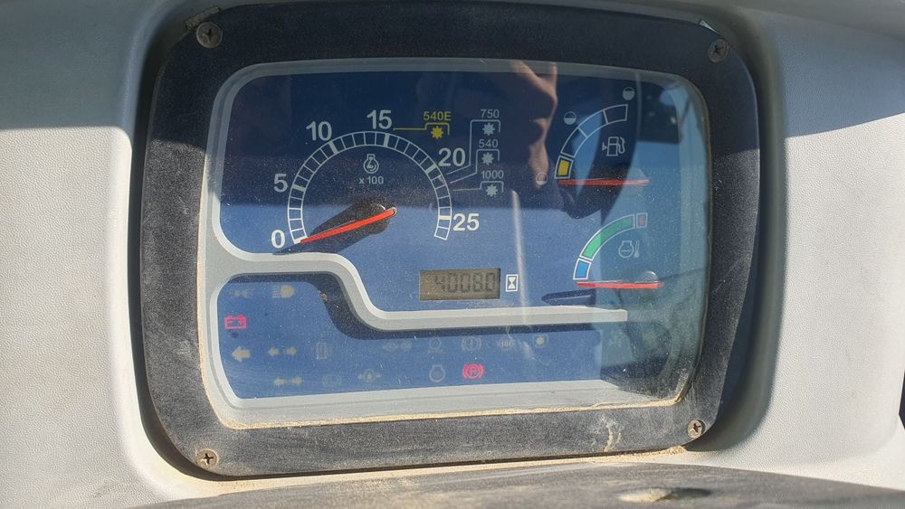 New Holland TD 5 110 traktor