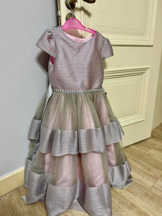 Праздничное платье для девочки (140 см / 10 лет)