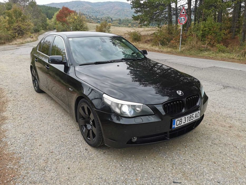Кола - BMW E60 - Черно