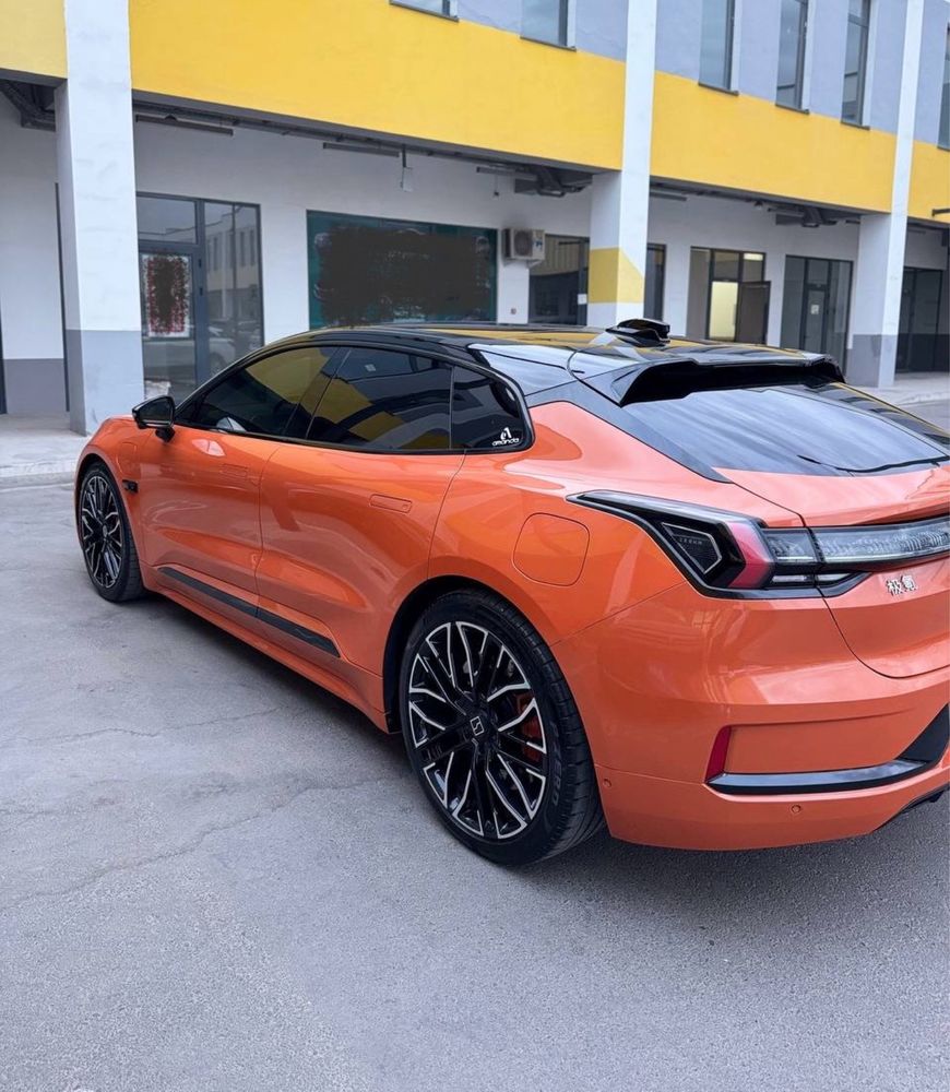 Zeekr 001 Z sport 2023
