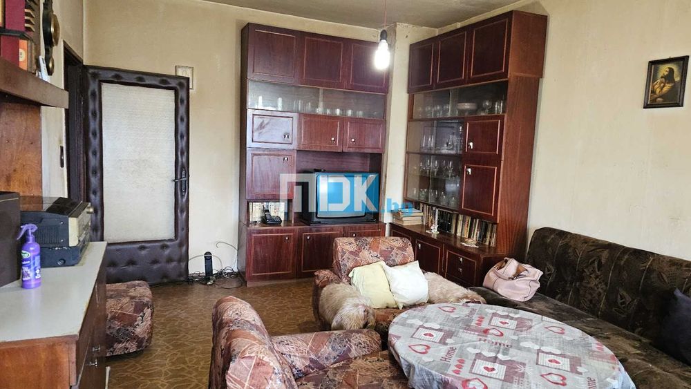 Продава се Двустаен апартамент в Пловдив, Тракия - 50 кв.м за 1500 €/кв.м - Снимка #1