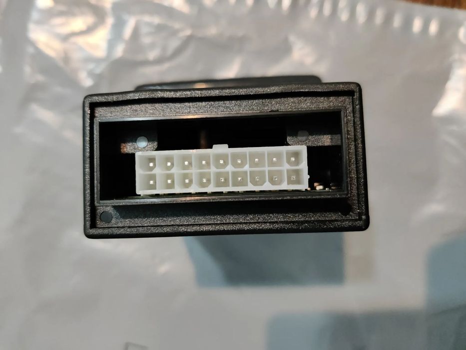 Calculator Modul Carlig remorcare Dacia Duster 10R-05 10280