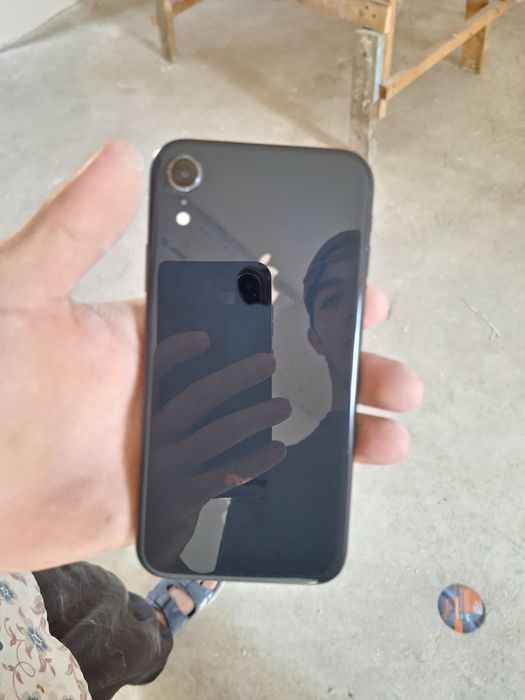 Iphone XR 64Gb yomkost 74%