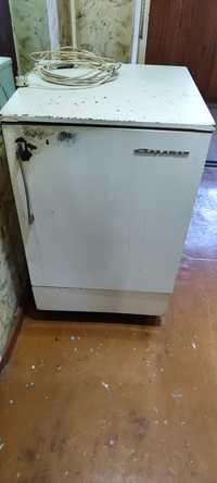 Продается холодильник саратов