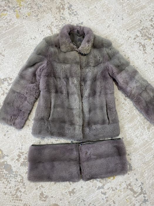 Норковая шуба состояние нормальное