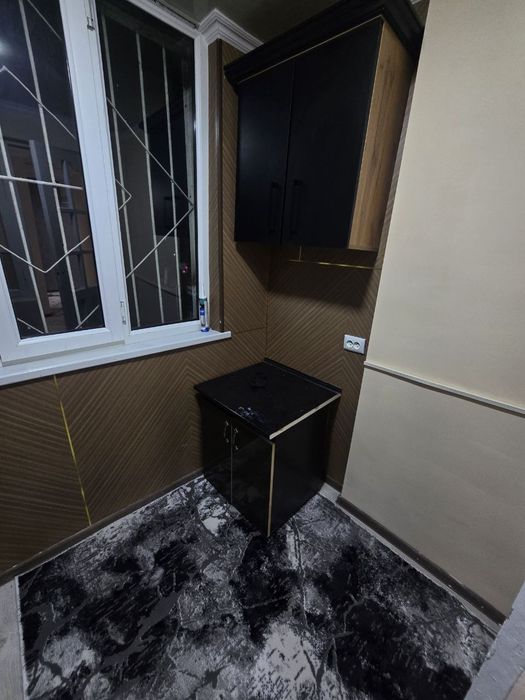 Квартира сотилади  1этаж 2хоналик  Университет