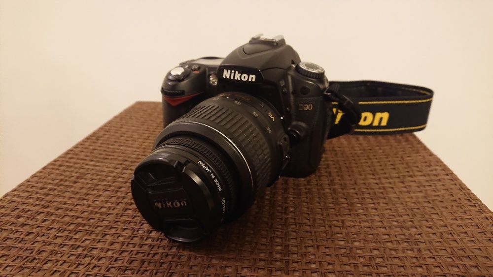 Nikon D90 Kit 18-55mm