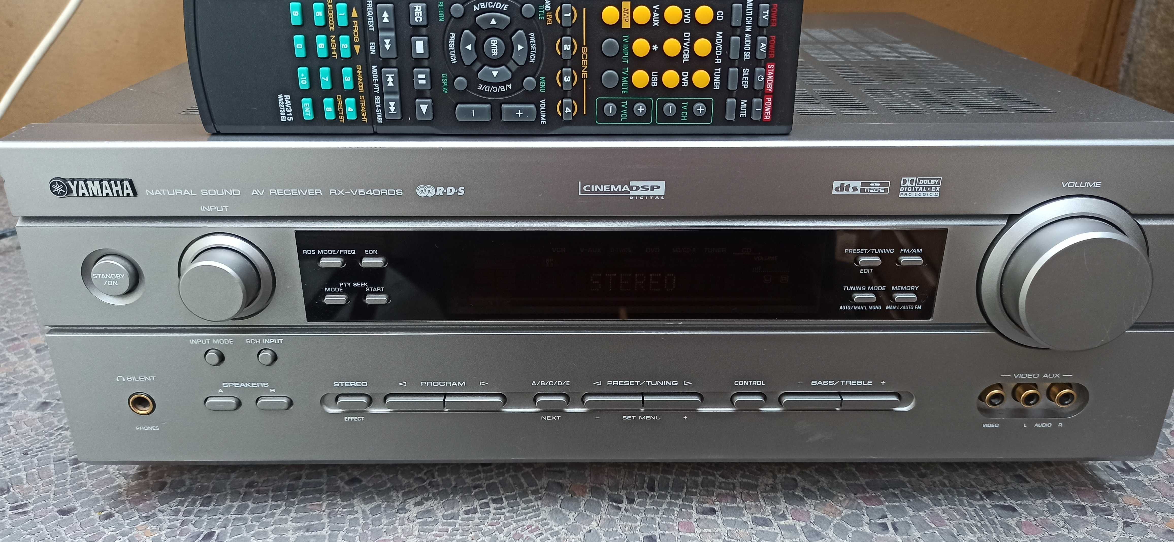 Yamaha RX-V540RDS с дистанционно