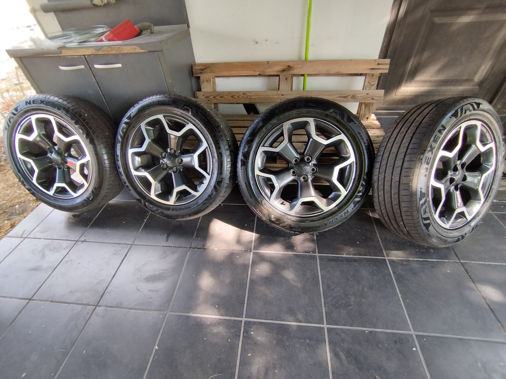 225/55/17 subaru xv
