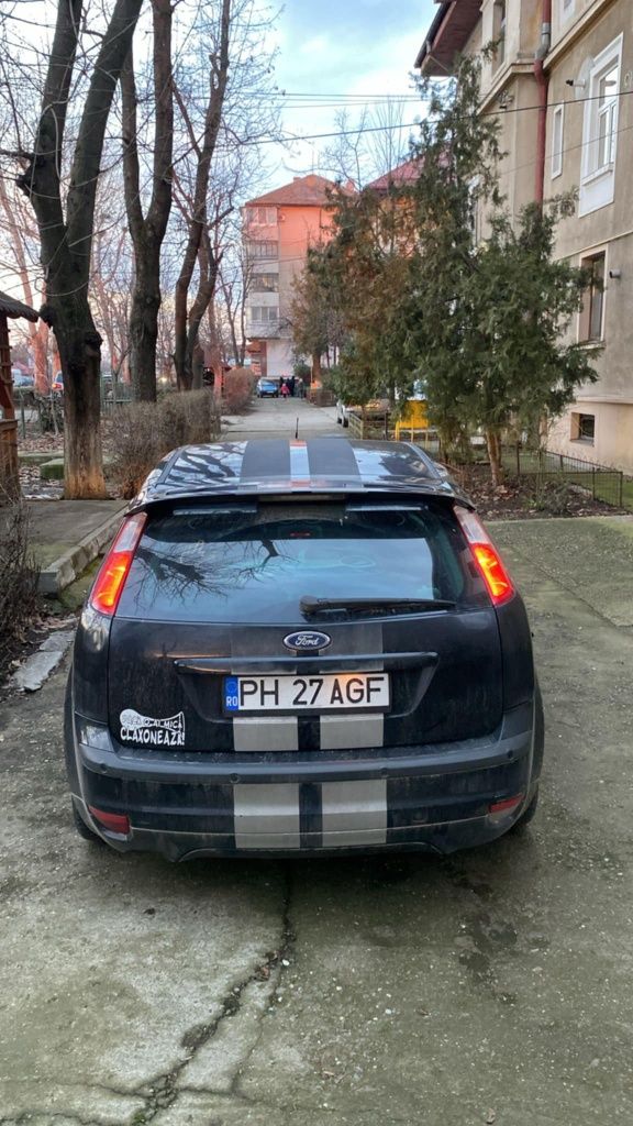 Ford Focus Merită Văzut Și Dacia Logan