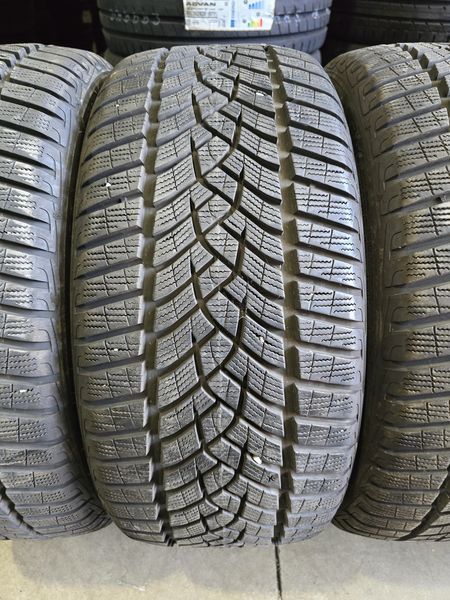 235/40/19 GOODYEAR 4бр