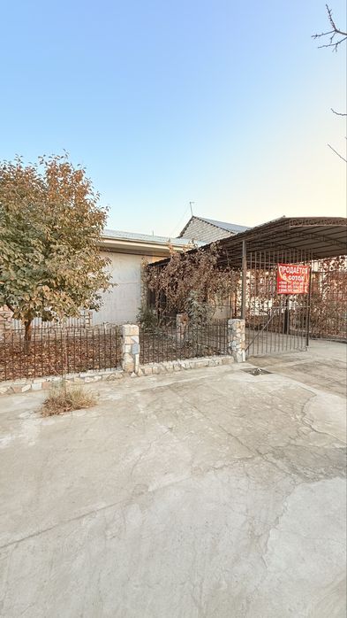 Qirariq mahalladan uchastka sotiladi