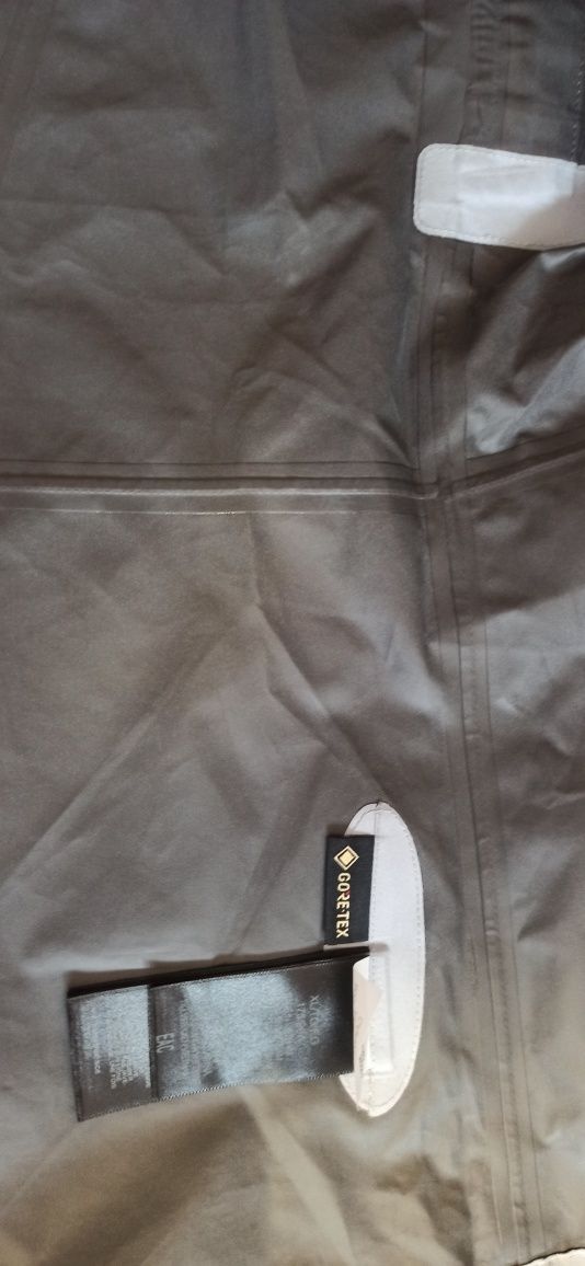 Geaca     Marmot Gore-Tex