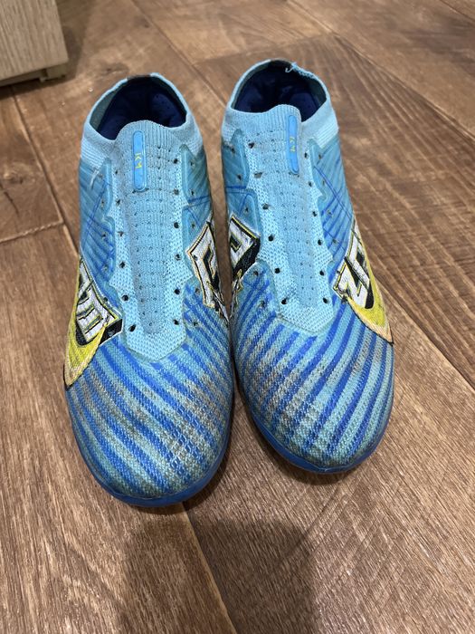 Бутсы для юных футболистов