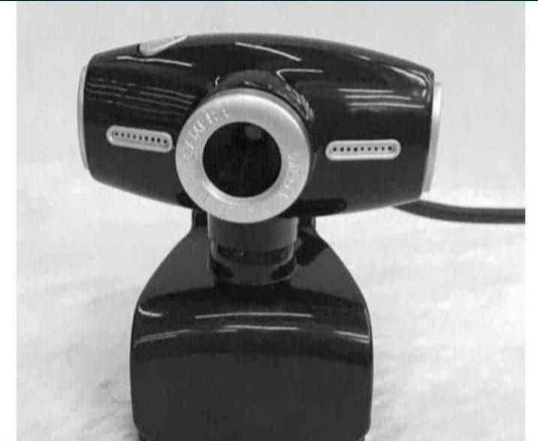 Веб-камера со встроенным микрофоном. Доставка бесплатно