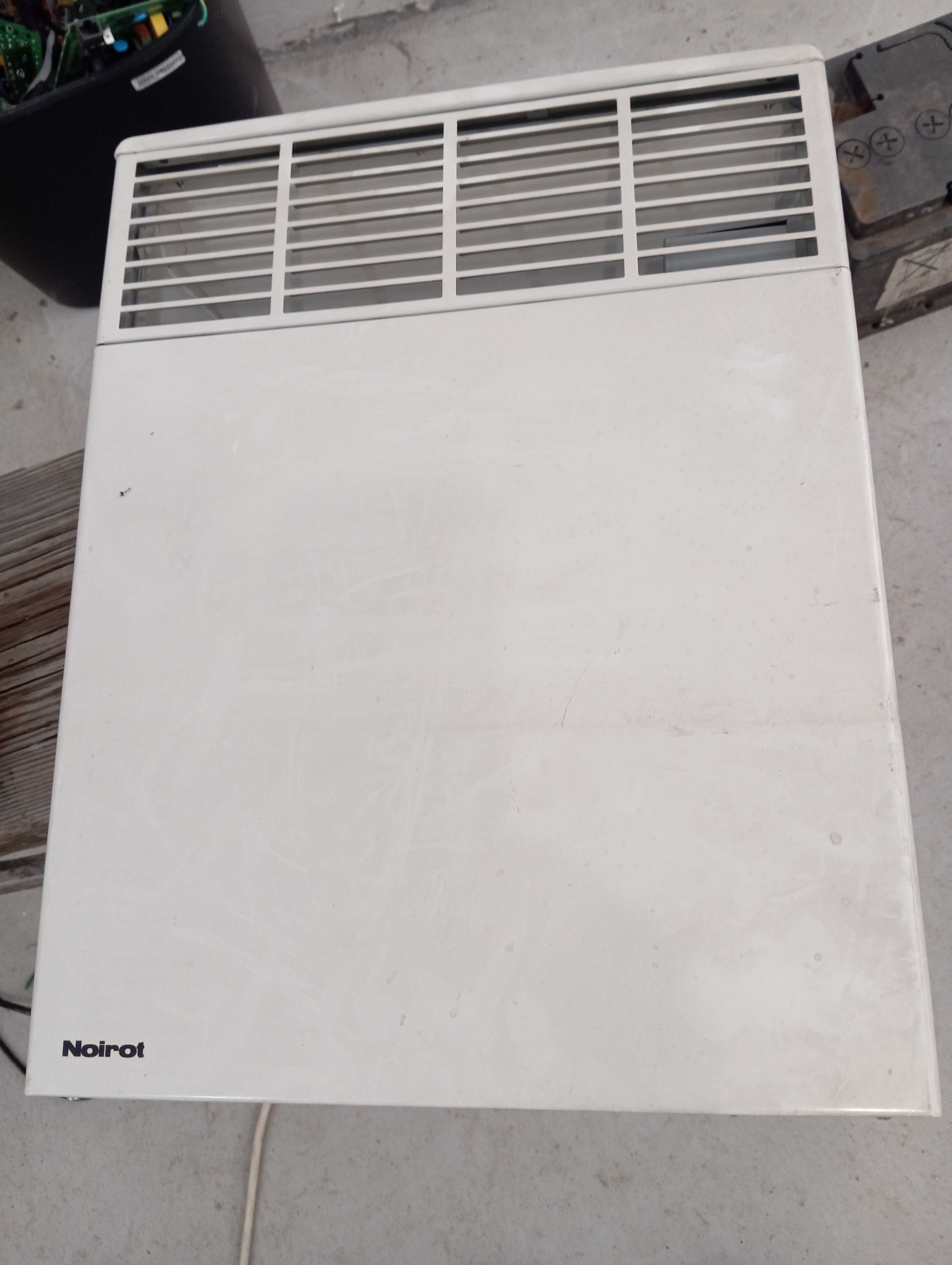 Продавам конвектор 500W