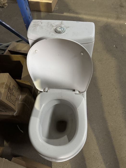 Продам туалет,унитаз, недорого!