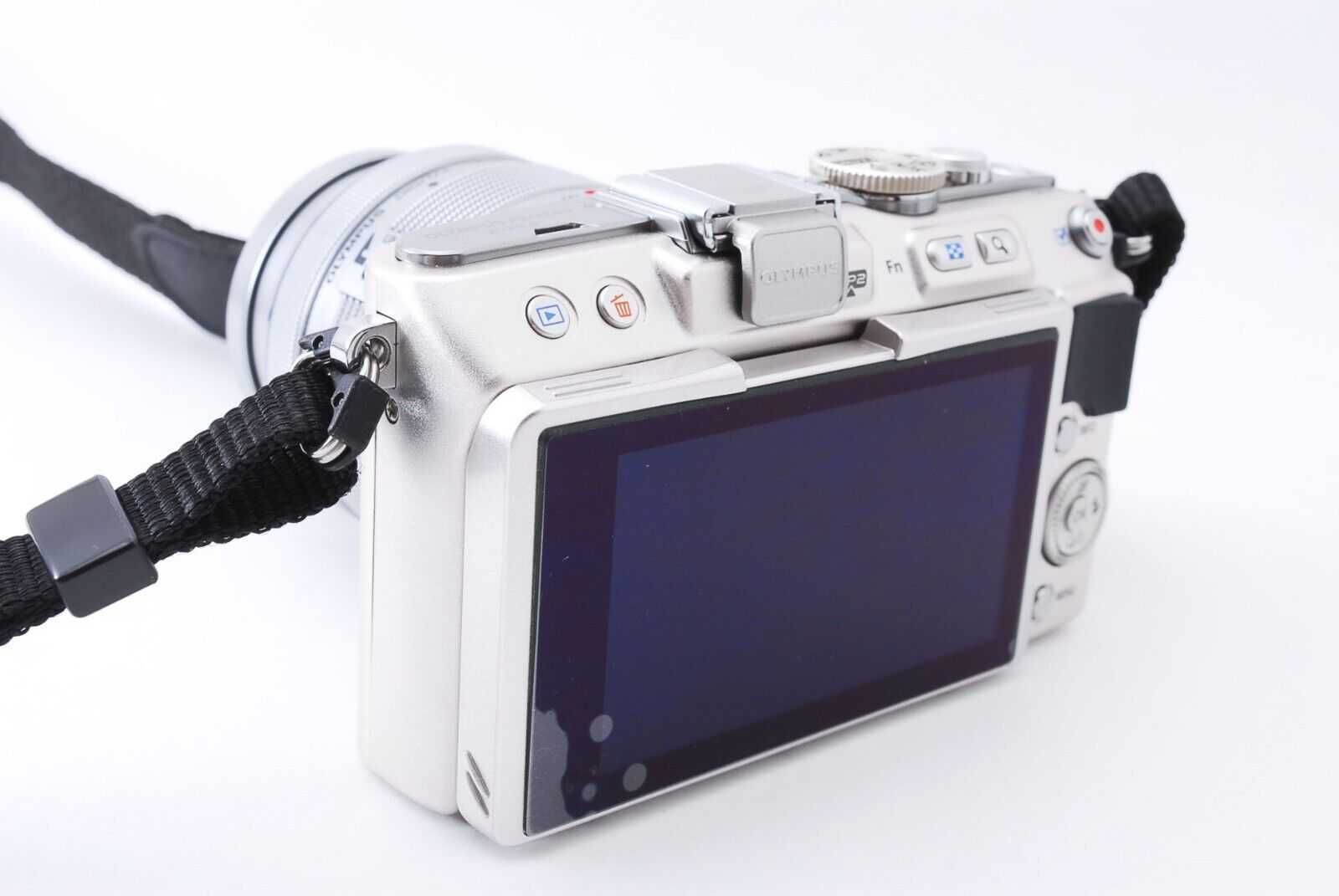 Olympus PEN Lite E-PL5 16.05MP Mirrorless Digital Camera