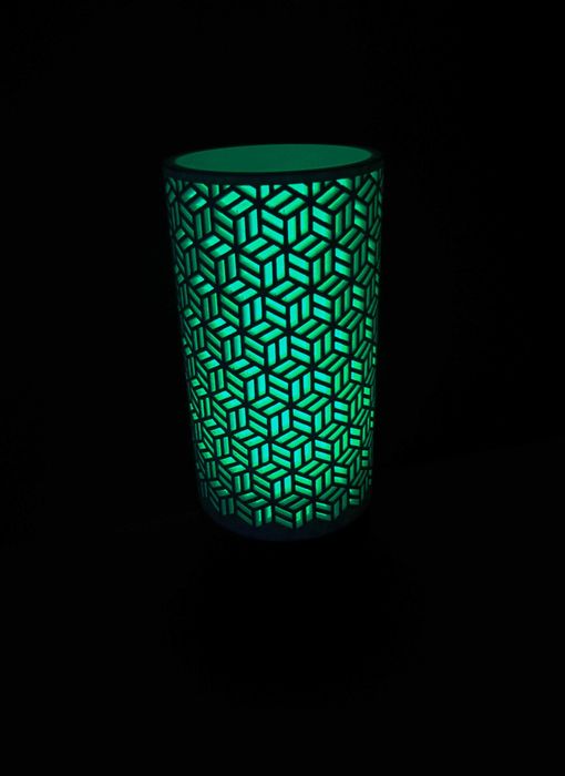 Lampa decorativă 3D tip hexagon  RGB, control Wi-Fi / aplicație mobilă