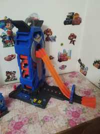 Mega garaj hot wheels